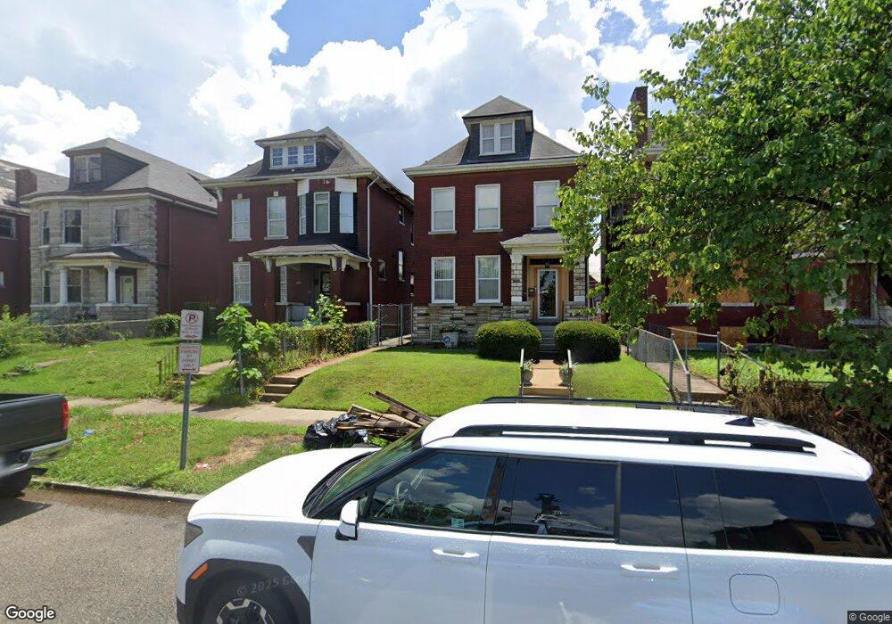 4564 Red Bud Ave, Saint Louis, MO 63115 - photo 1