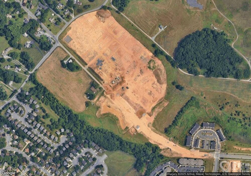 708 Iron Forge Rd unit 102, Frederick, MD 21702 - photo 1