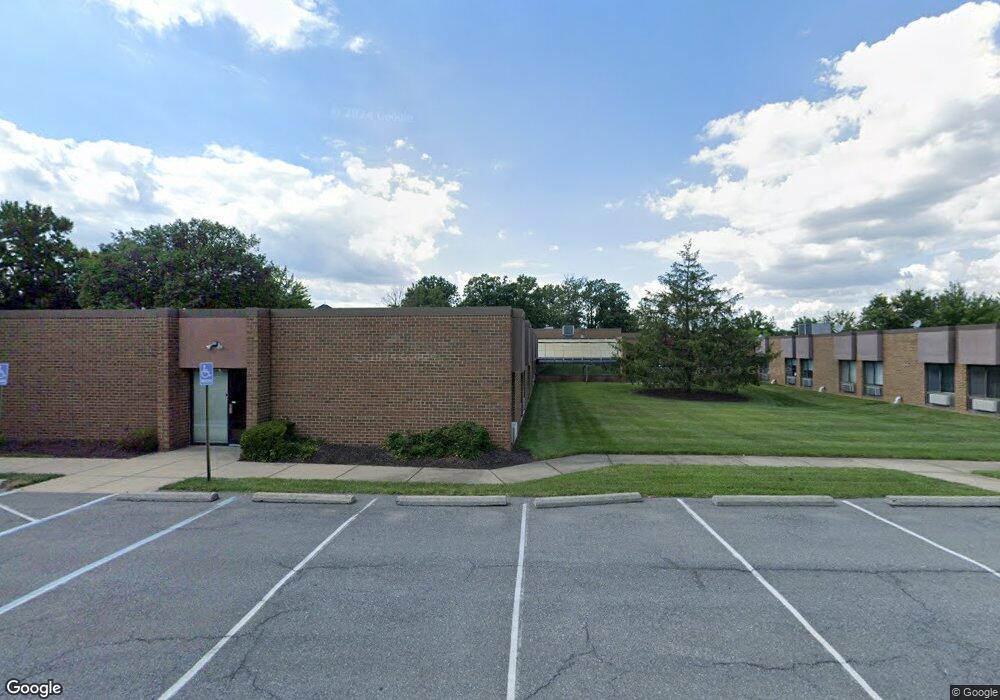 14200 Laurel Park Dr, Laurel, MD 20707 - photo 1