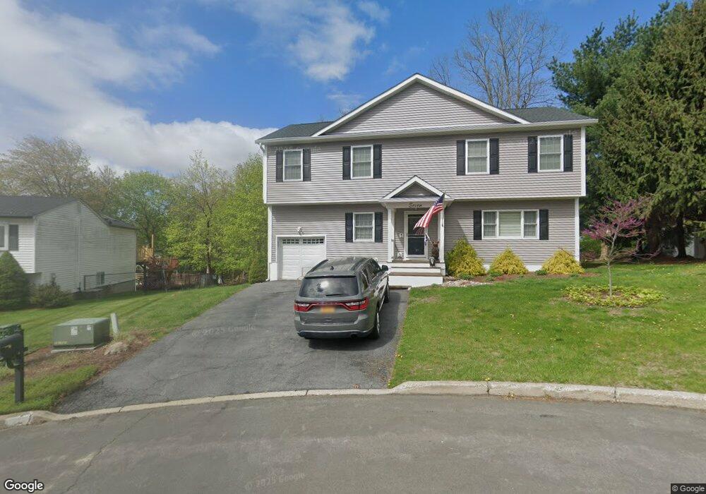 7 Hall Ct, Monroe, NY 10950 - photo 1