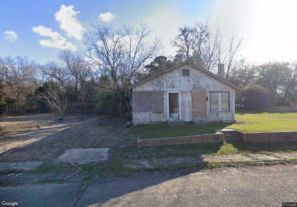 923 S Lake Dr, Texarkana, TX 75501 - photo 1