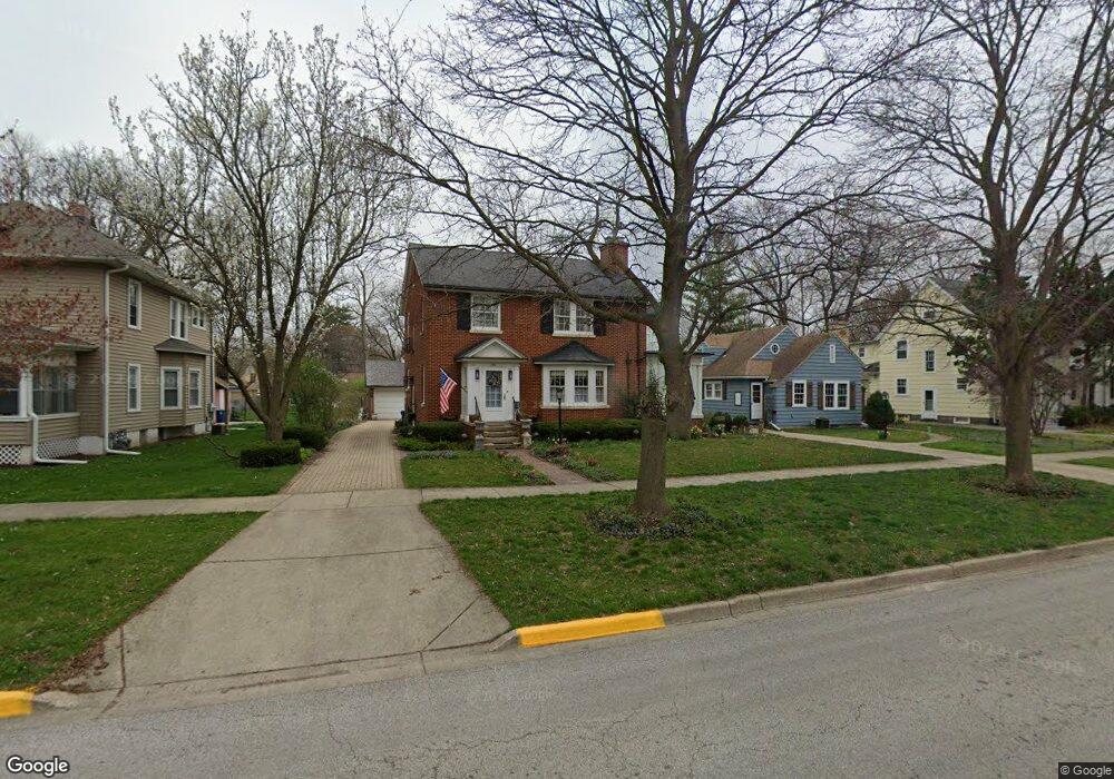 126 S Commonwealth Ave, Aurora, IL 60506 - photo 1