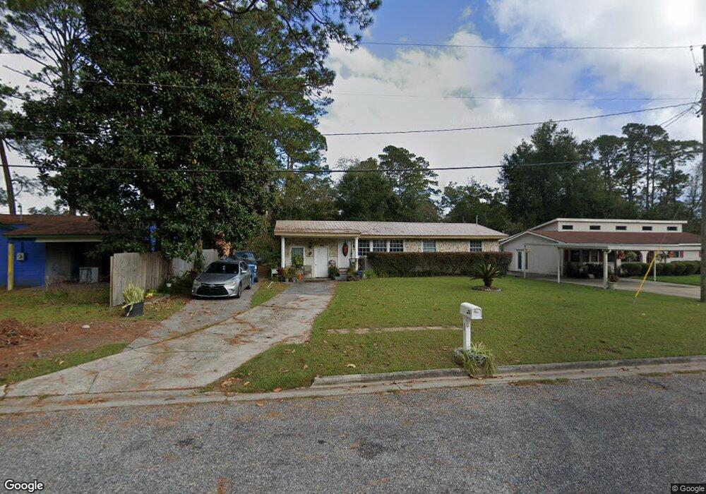 3324 N Cleburne St, Brunswick, GA 31520 - photo 1
