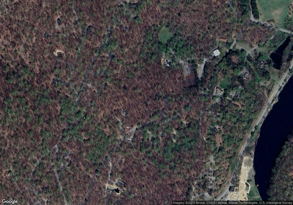 44 S Buckwheat Ct, Berkeley Springs, WV 25411 - photo 1