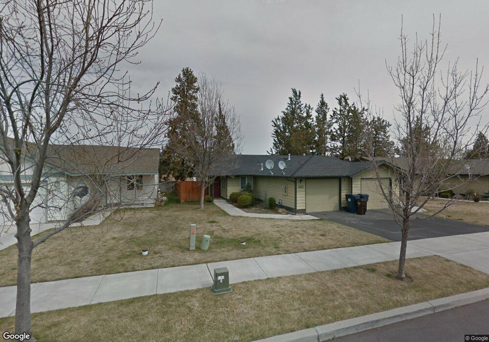 2037 NW Elm Ave, Redmond, OR 97756 - photo 1