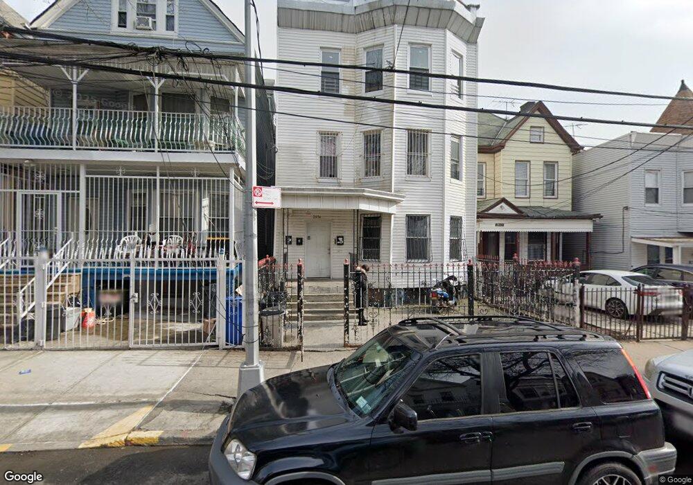 2874 Briggs Ave, Bronx, NY 10458 - photo 1