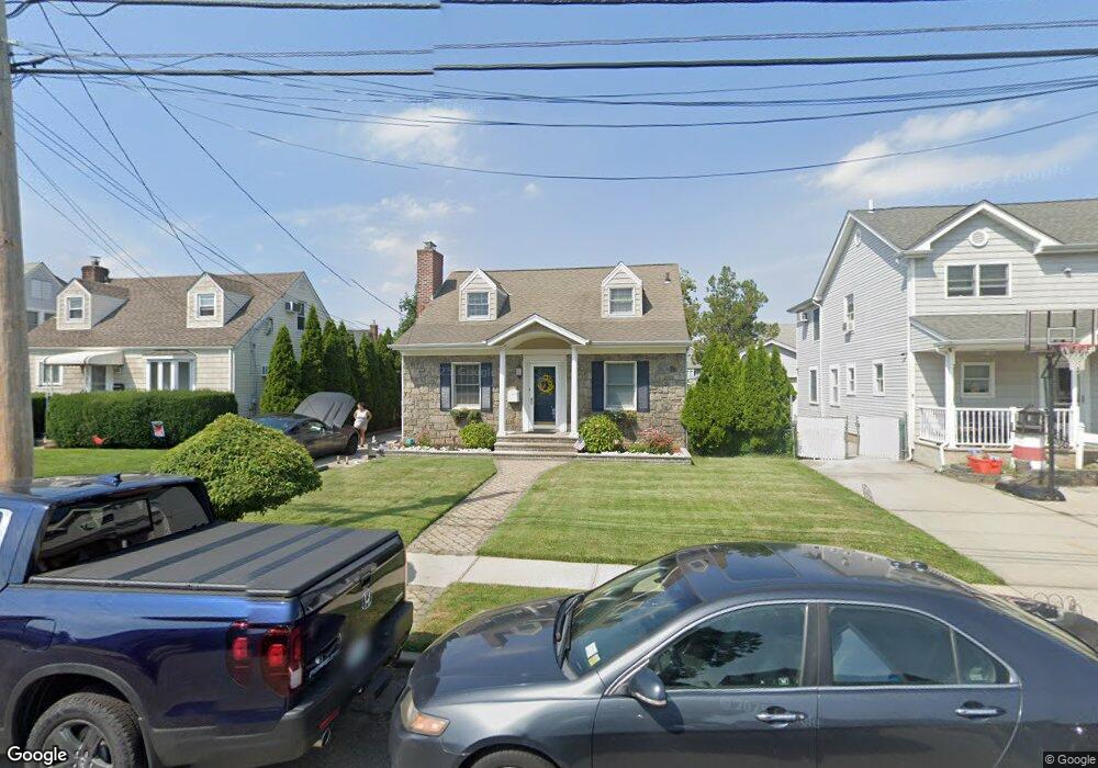 1016 Jackson Ave, Franklin Square, NY 11010 - photo 1