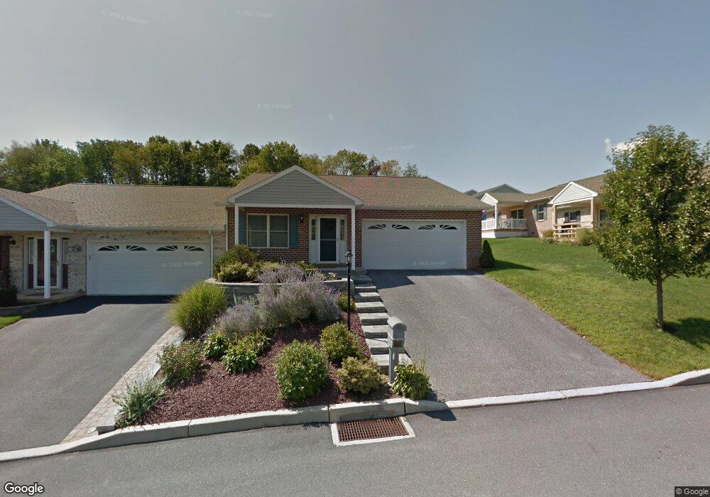 712 Fir Spring Dr, Waynesboro, PA 17268 - photo 1