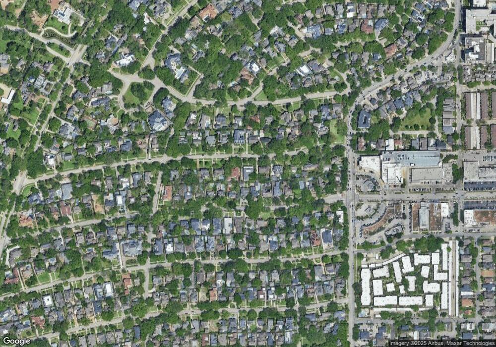 2153 Brentwood Dr, Houston, TX 77019 - photo 1