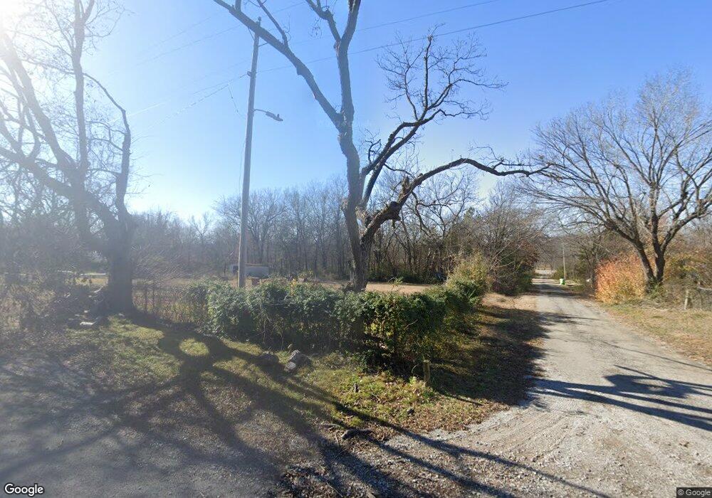 144 E Liggett St, Bristow, OK 74010 - photo 1