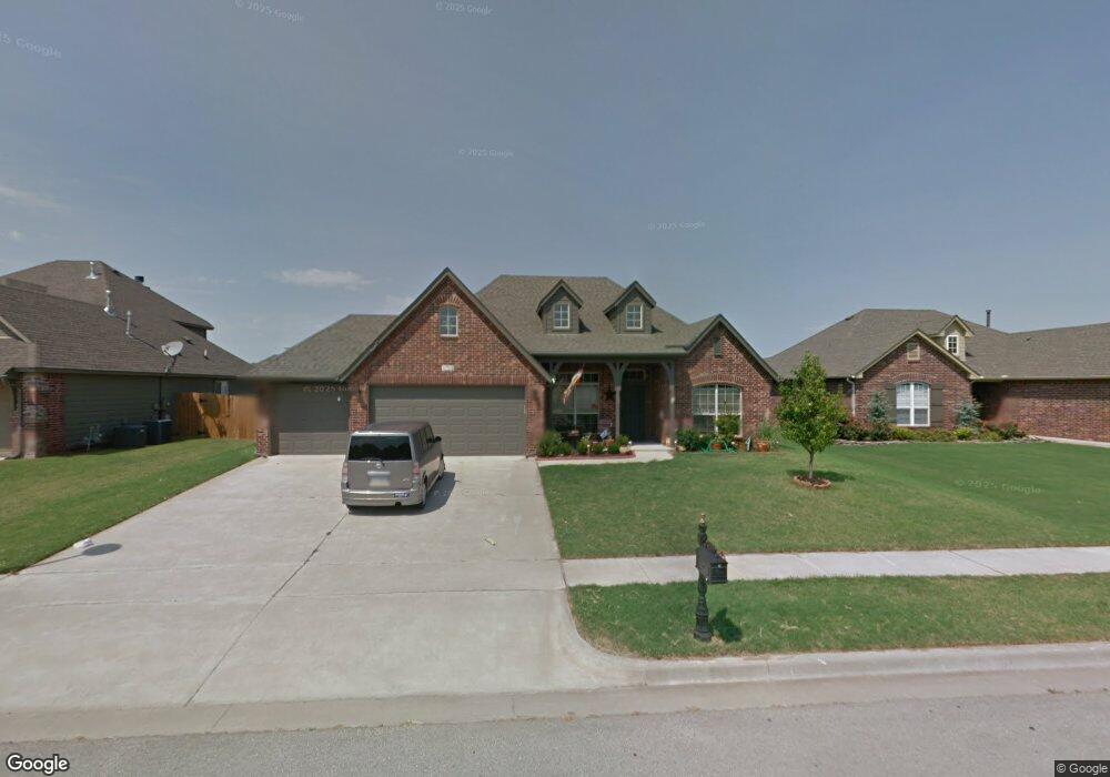 1712 W Charleston St, Broken Arrow, OK 74011 - photo 1