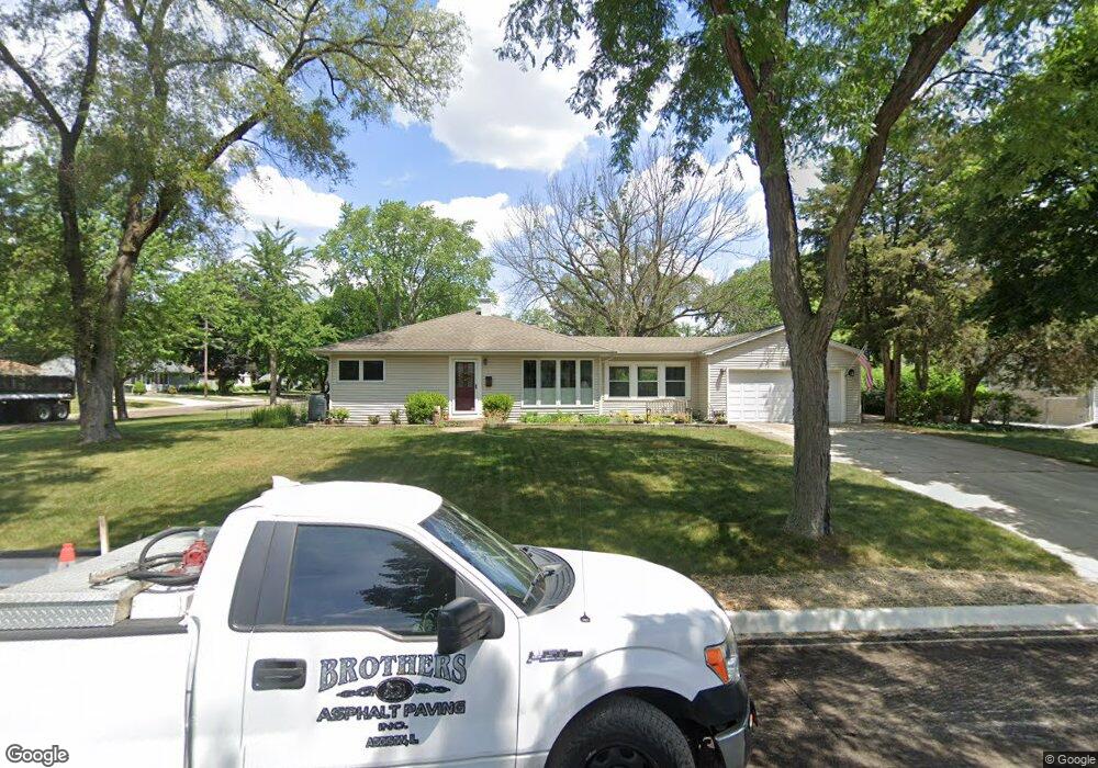 2310 Sigwalt St, Rolling Meadows, IL 60008 - photo 1