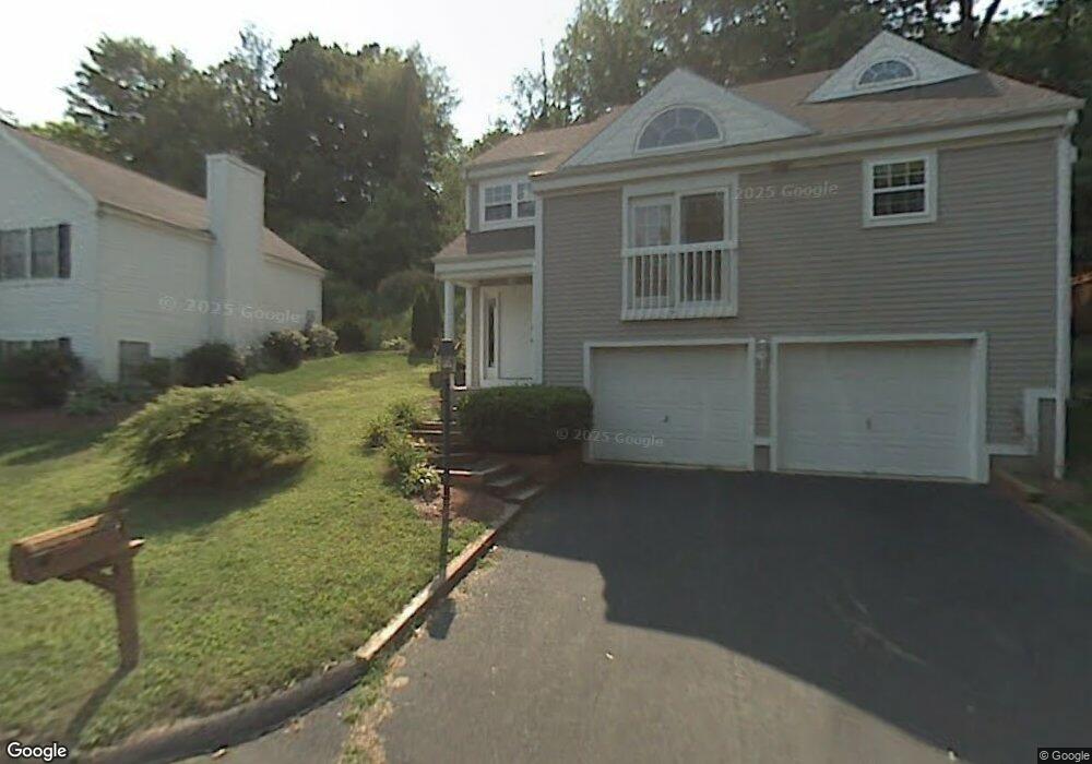 13 Common Dr unit 13, West Hartford, CT 06107 - photo 1