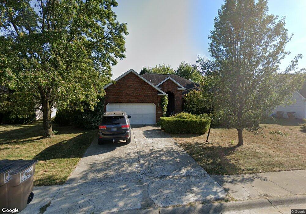 6009 E Pioneer Place, Columbus, IN 47203 - photo 1