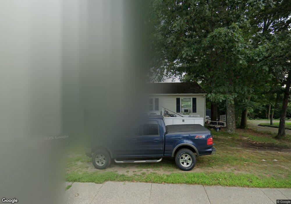 123 Maple St, Danielson, CT 06239 - photo 1