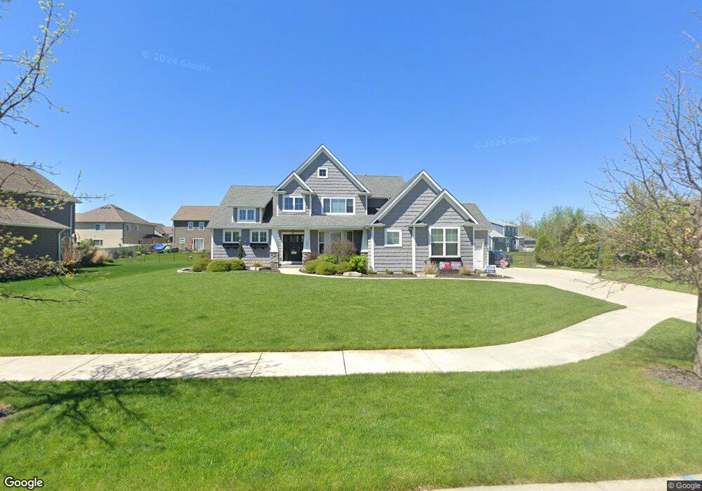 725 Huey Dr, Crown Point, IN 46307 - photo 1