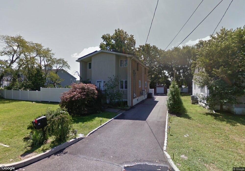 65 Sterns Ln, Copiague, NY 11726 - photo 1