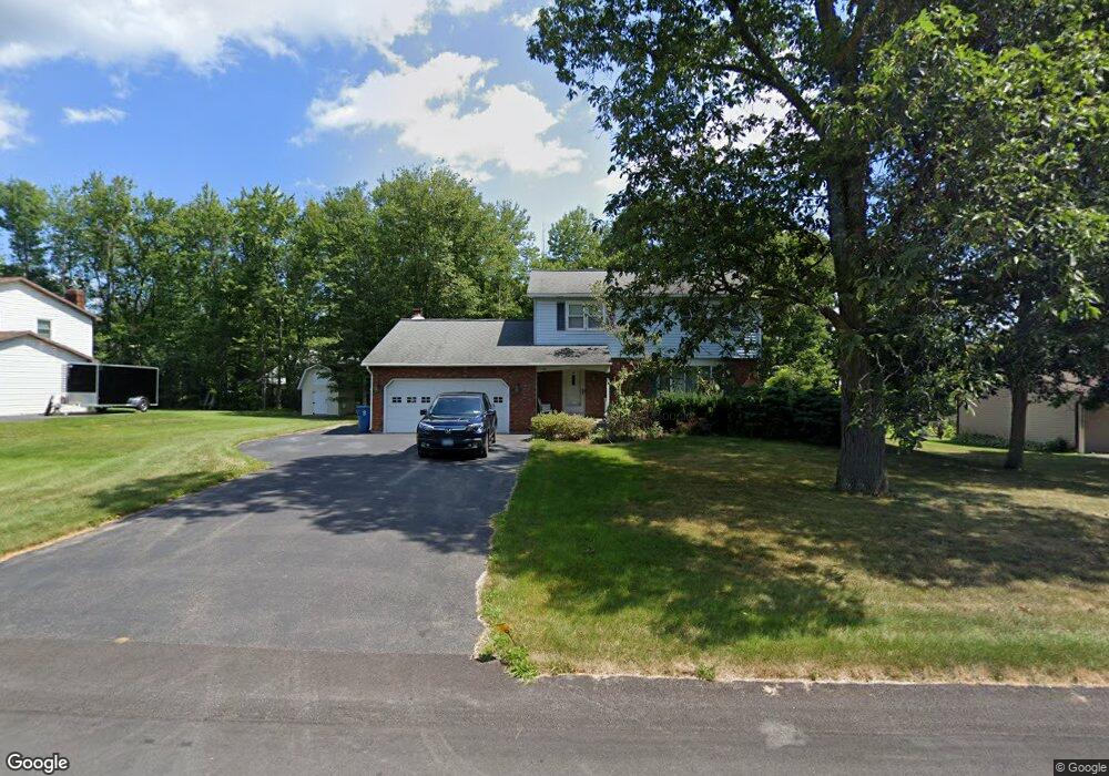 28 Warwick Way, Schenectady, NY 12309 - photo 1