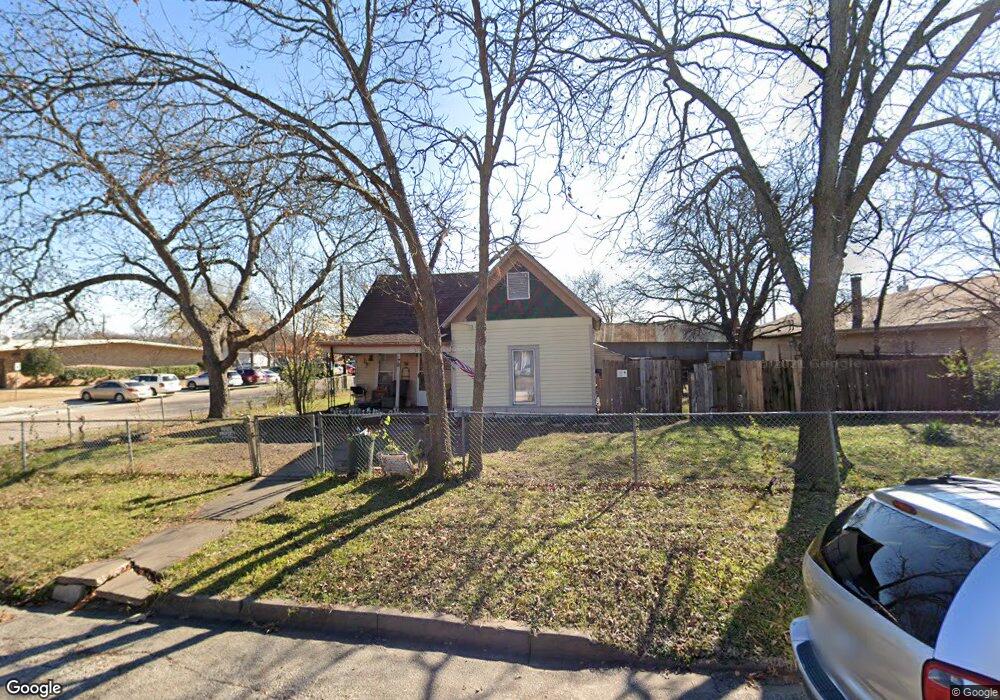 309 E Knox St, Ennis, TX 75119 - photo 1
