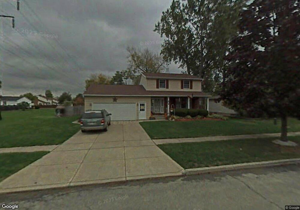 952 Remington Dr, North Tonawanda, NY 14120 - photo 1