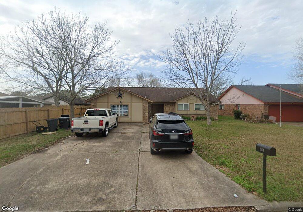 360 Merriwether Dr, Alvin, TX 77511 - photo 1