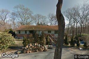 22 Hilltop Dr, Huntington, NY 11743