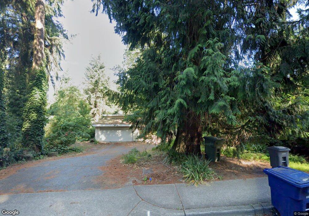 8830 Points Dr NE, Yarrow Point, WA 98004 - photo 1