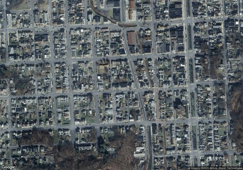 423 W Pine St, Shamokin, PA 17872 - photo 1