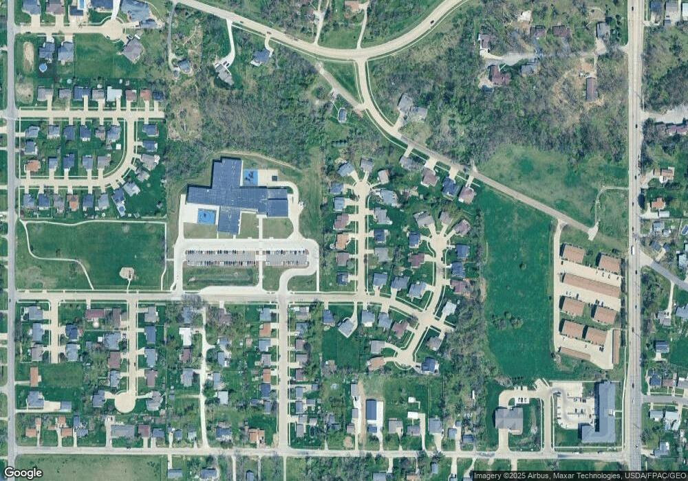 1314 Jackson Woods Ct NW, Cedar Rapids, IA 52405 - photo 1