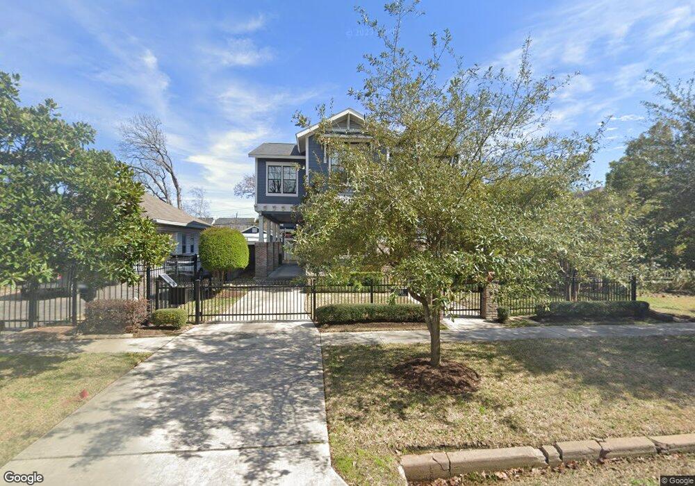 1836 Columbia St, Houston, TX 77008 - photo 1