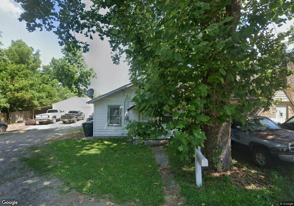 1924 W 19th St, Muncie, IN 47302 - photo 1