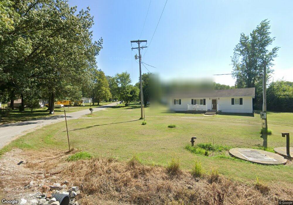 2 Hickory St, Harrisburg, IL 62946 - photo 1