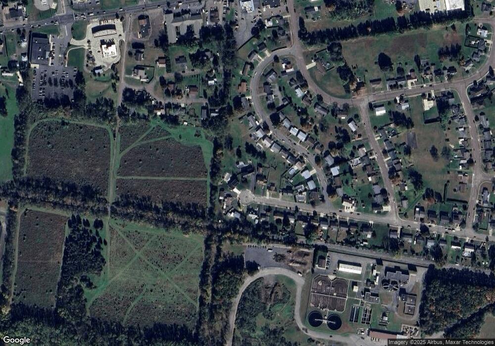 8 W Maple Ln, Berwick, PA 18603 - photo 1