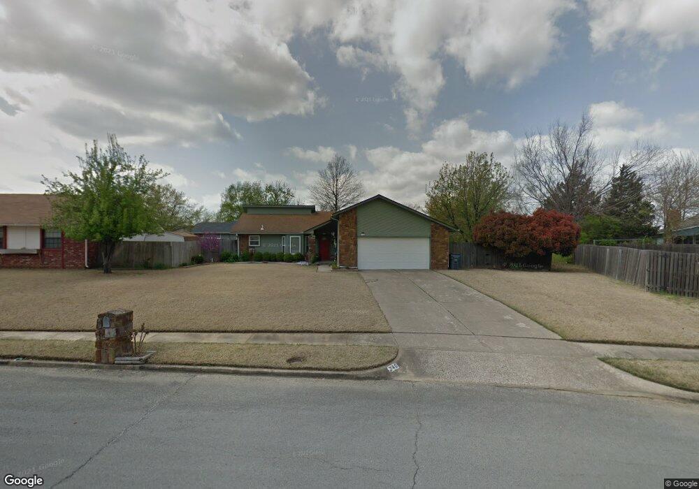 240 Fox Run Cir, Jenks, OK 74037 - photo 1