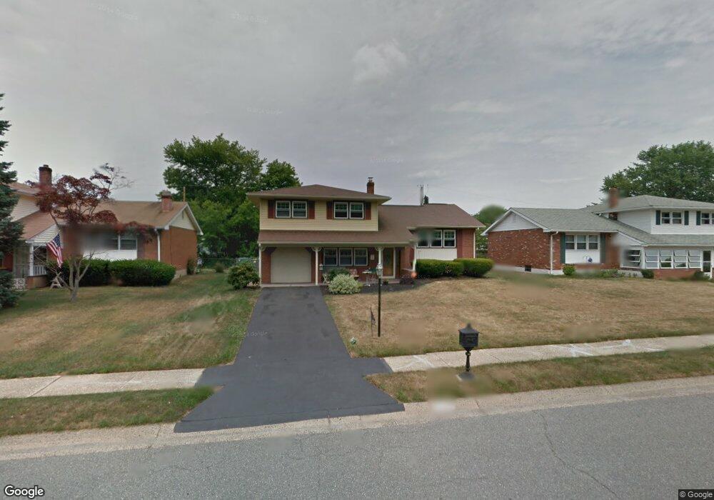 2615 Heritage Farm Dr, Wilmington, DE 19808 - photo 1