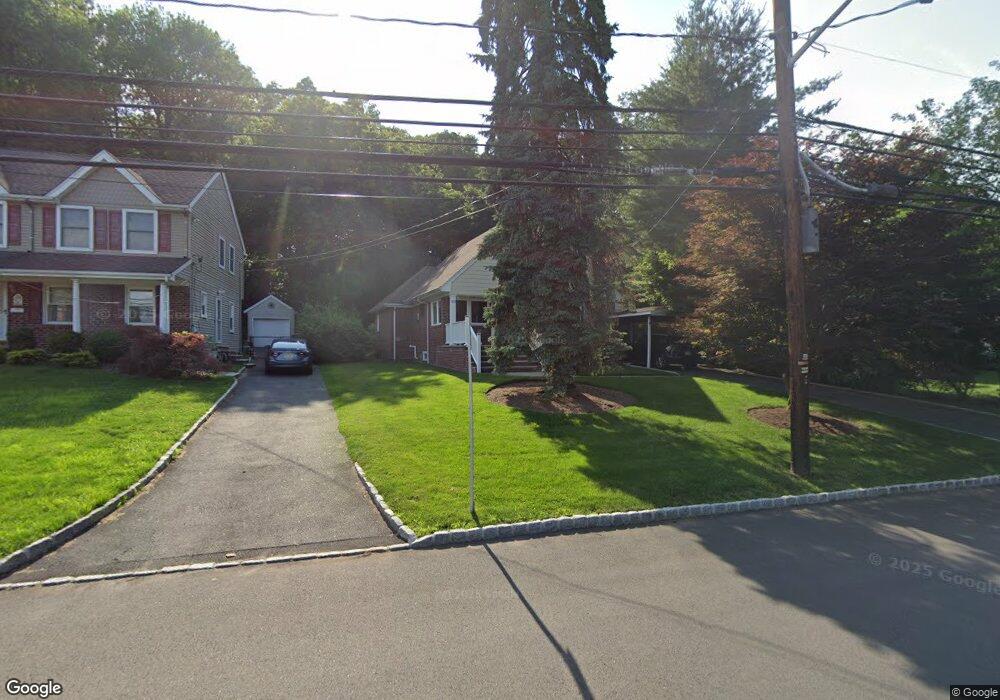 233 Jefferson Ave, Cresskill, NJ 07626 - photo 1