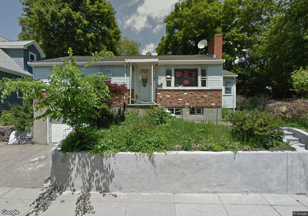 85 Stimson St, West Roxbury, MA 02132 - photo 1