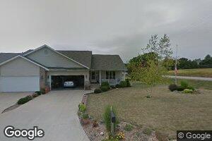 5 Country View Dr, Mechanicsville, IA 52306