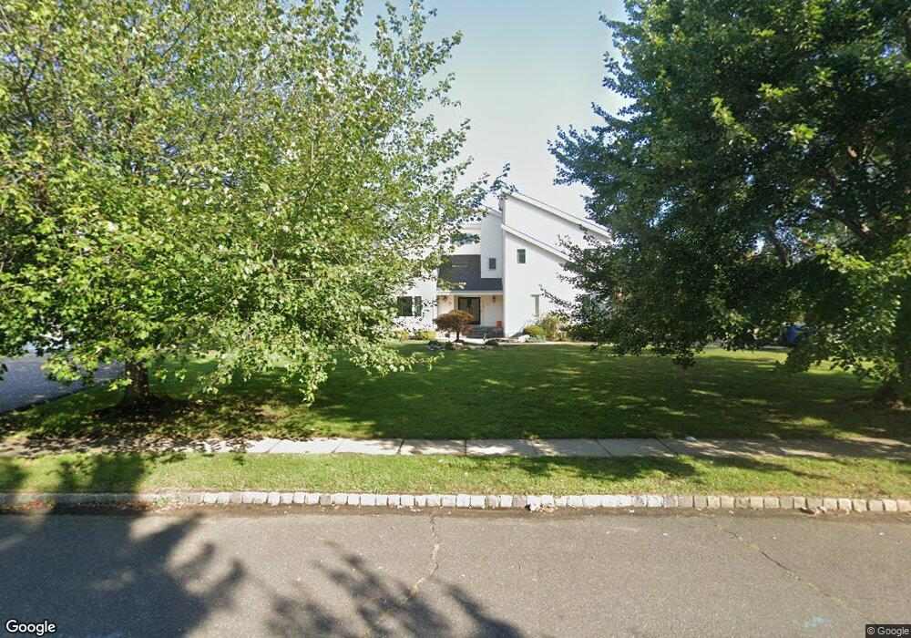 Sold $2,300,000 • Co-Listing Agent