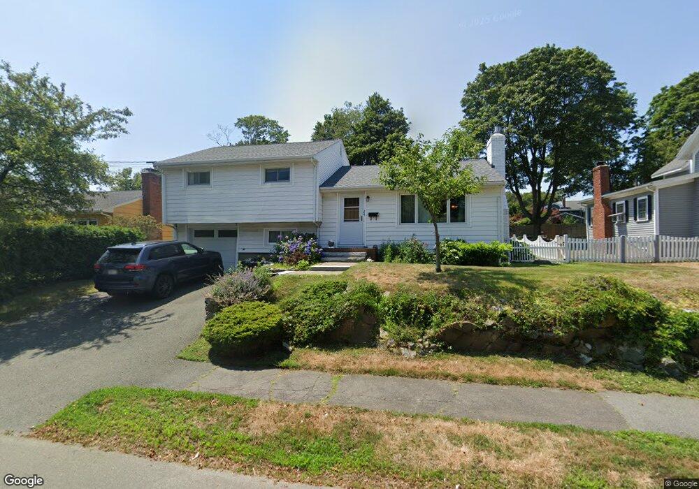 24 Maple St, Marblehead, MA 01945 - photo 1