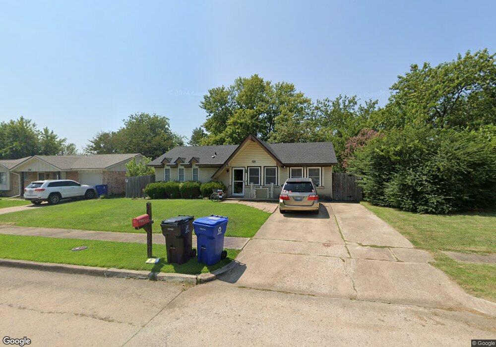 412 S Hickory Place, Broken Arrow, OK 74012 - photo 1