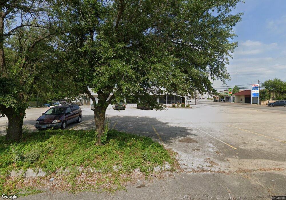 316 E Sam Rayburn Dr, Bonham, TX 75418 - photo 1