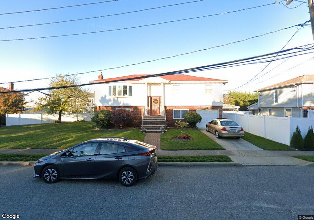 165 Baker Ct, Island Park, NY 11558 - photo 1