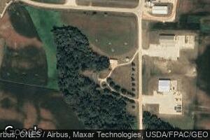 24393 Riverview Rd, Cascade, IA 52033