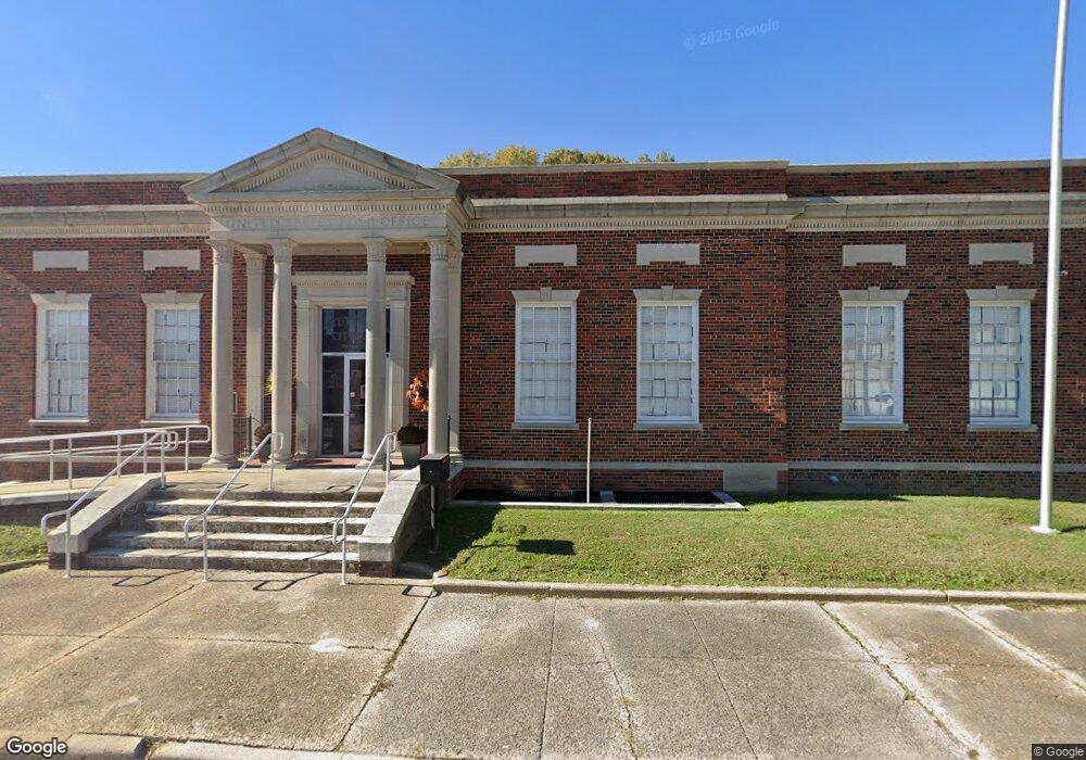 302 S Maple St, Stuttgart, AR 72160 - photo 1