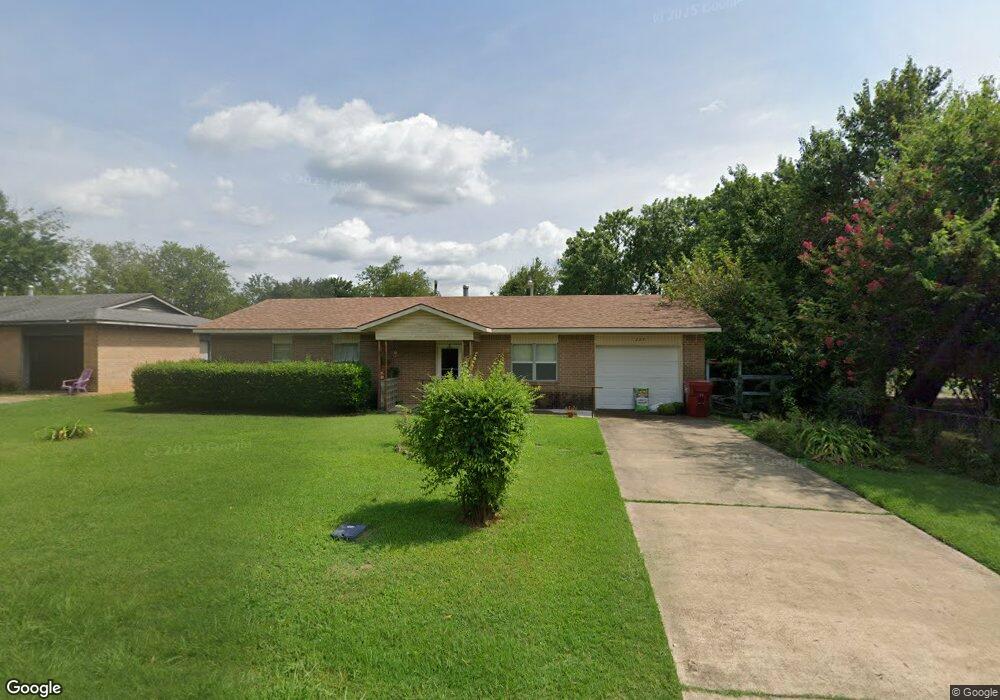 1207 W Dalton St, Hugo, OK 74743 - photo 1