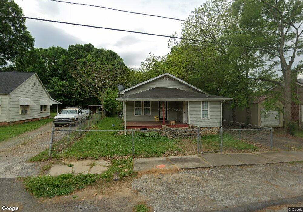 221 Calhoun Ave, Calhoun, GA 30701 - photo 1