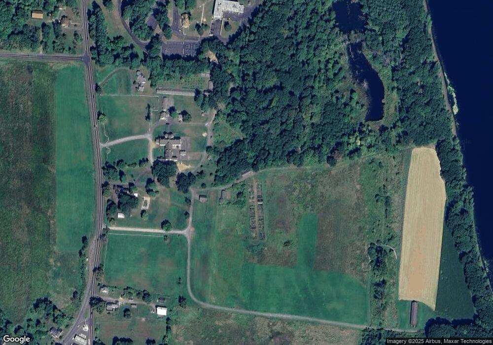 1550 Mapleton Ave, Suffield, CT 06078 - photo 1