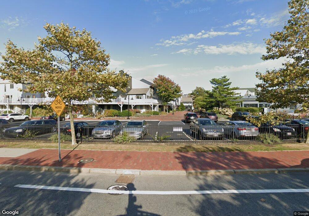 320 Swans Wharf Row, Newport, RI 02840 - photo 1