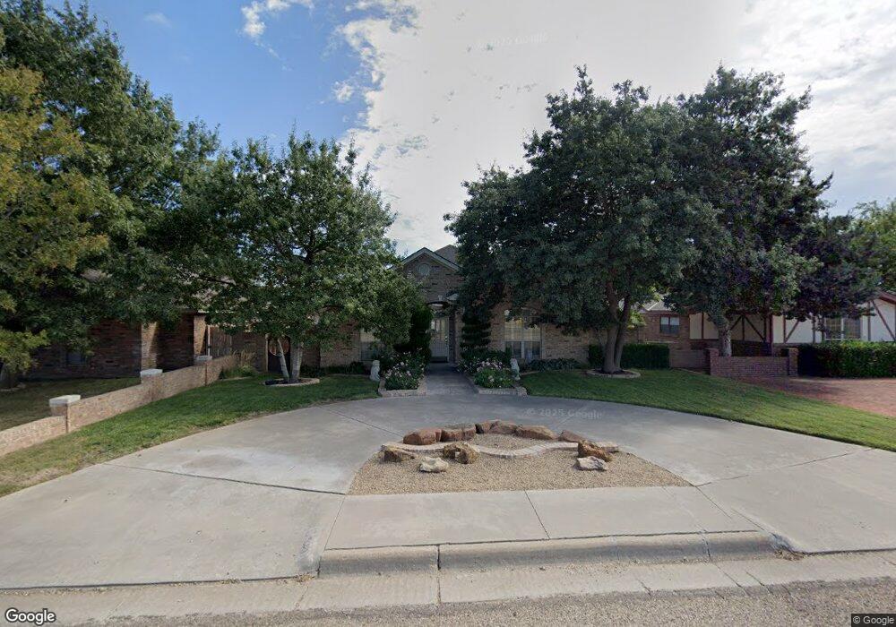 520 Carson Ave, Dumas, TX 79029 - photo 1